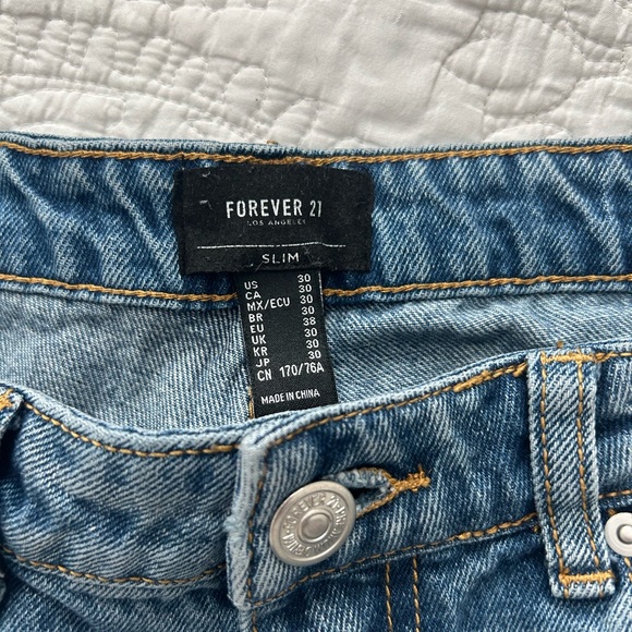 Distressed patchwork slim jeans size 30 - Picture 3 of 4